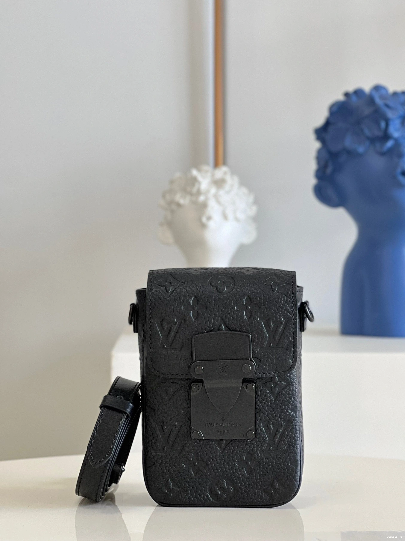 WIS VUITTON WALLET WEARABLE S-LOCK LOUIS VERTICAL 1022